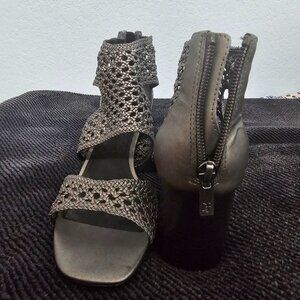 Donald Pliner shoes, Metallic Gray, block heel